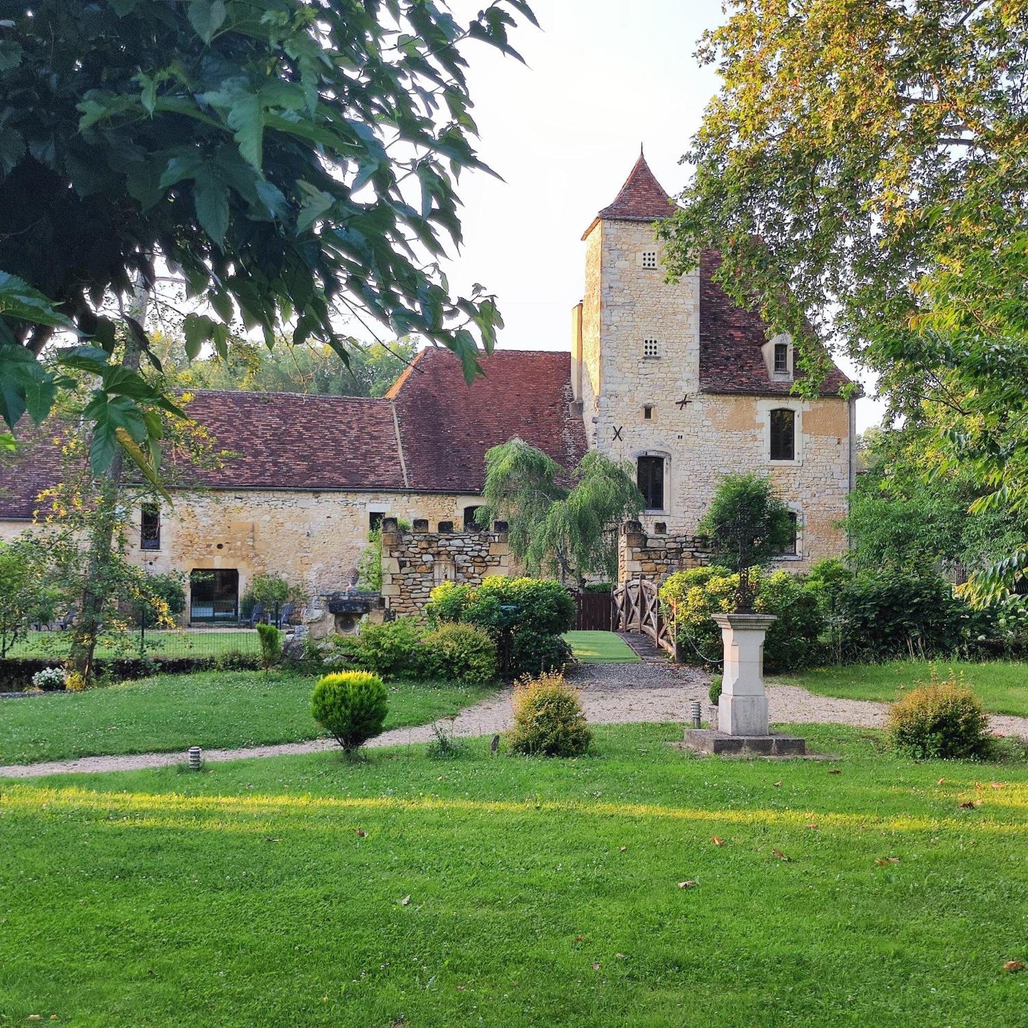 Manoir La Barriere - Lot Bed and Breakfast Le Vigan  Exteriör bild