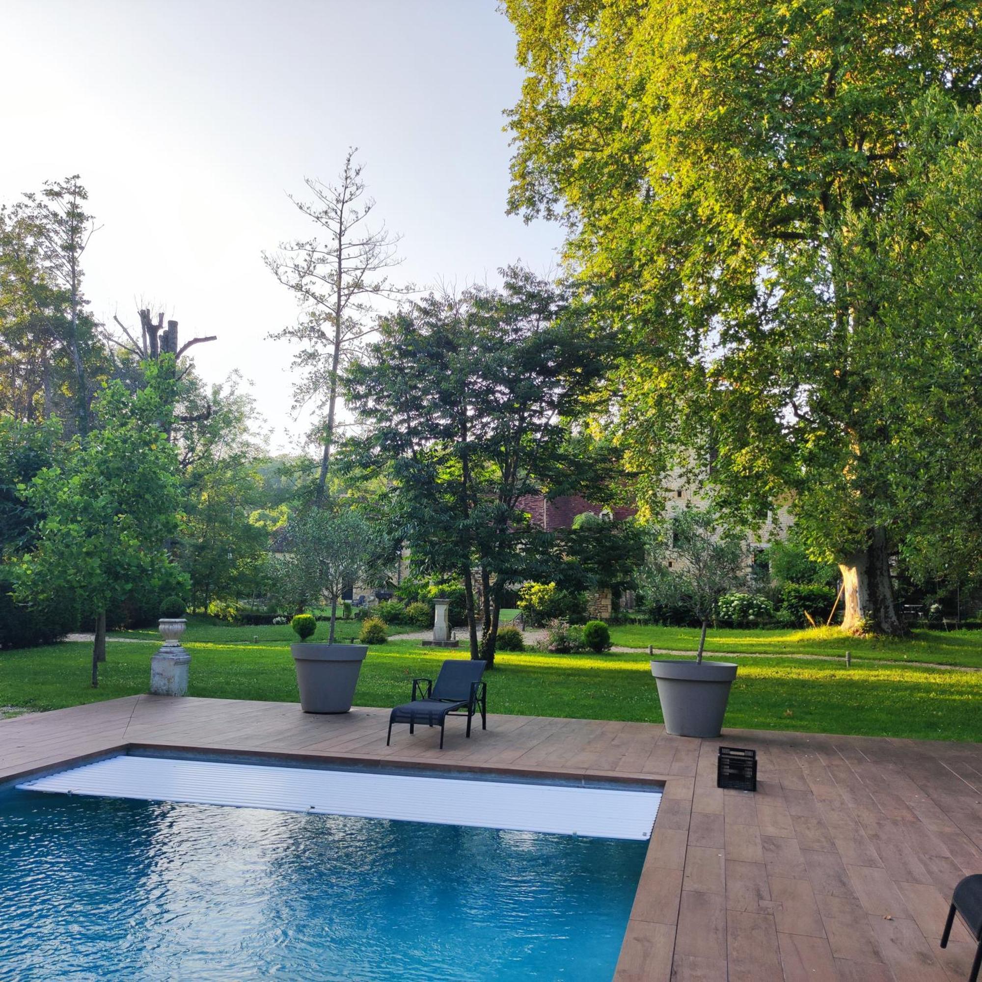 Manoir La Barriere - Lot Bed and Breakfast Le Vigan  Exteriör bild